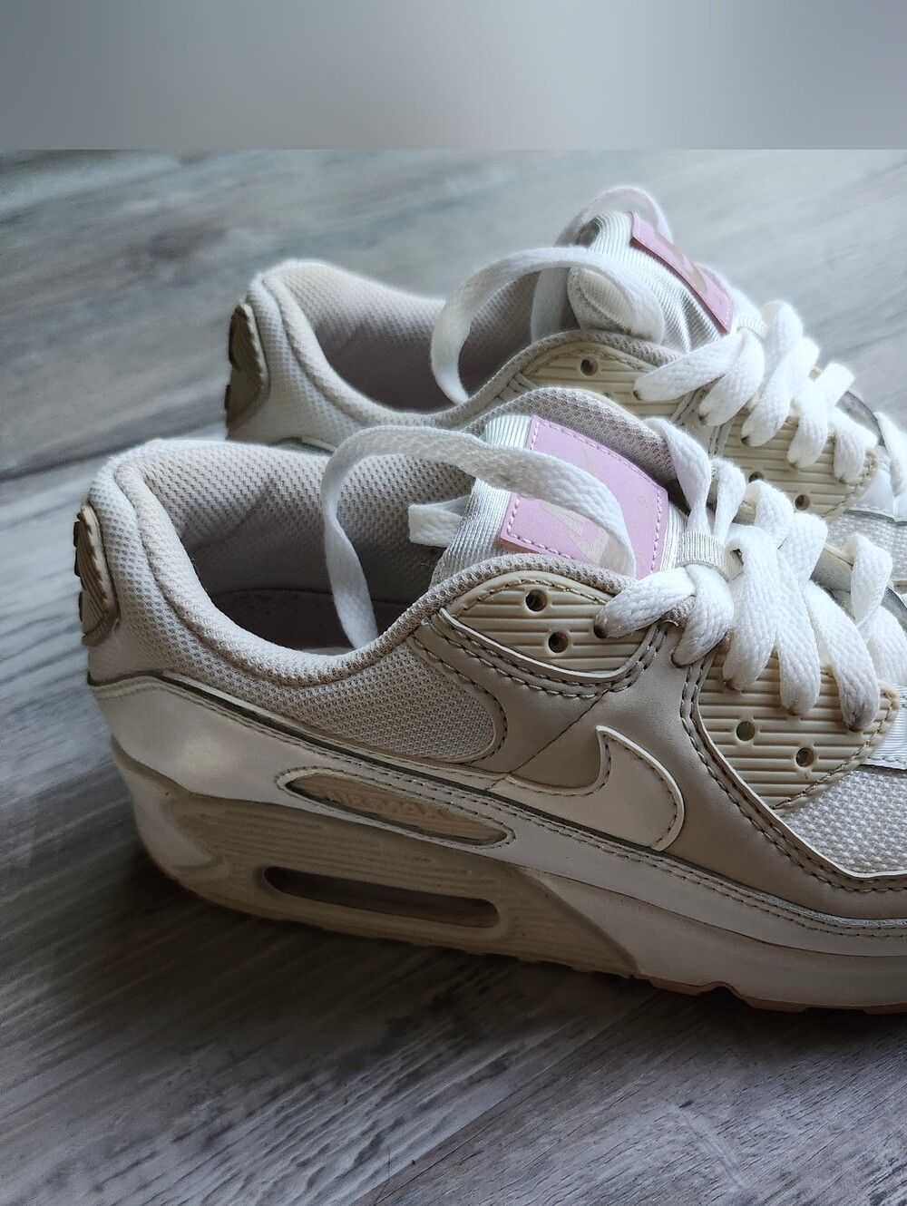 Nike Air Max 90 Womens 7 White Pink Sneakers Running Shoes CT1873-100 - Picture 3 of 11